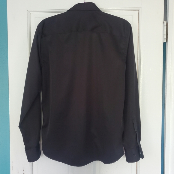 *CLOSET CLOSING 7/31* Black Long Sleeve Button-Up Shirt Small - Picture 4 of 4